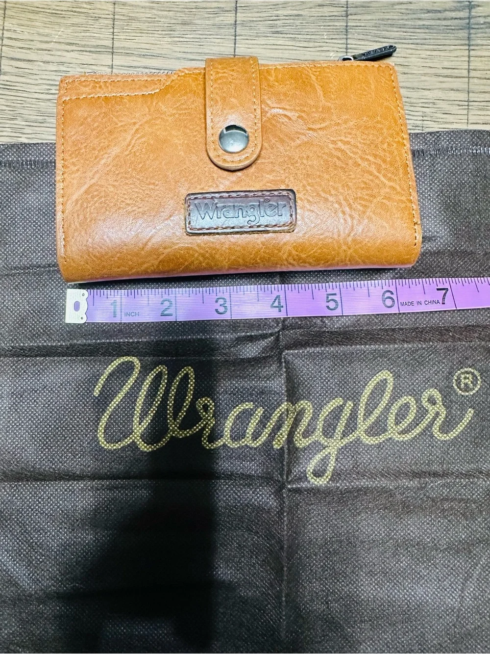 Wrangler Tan Trifold Leather Wallet with Snap Tab